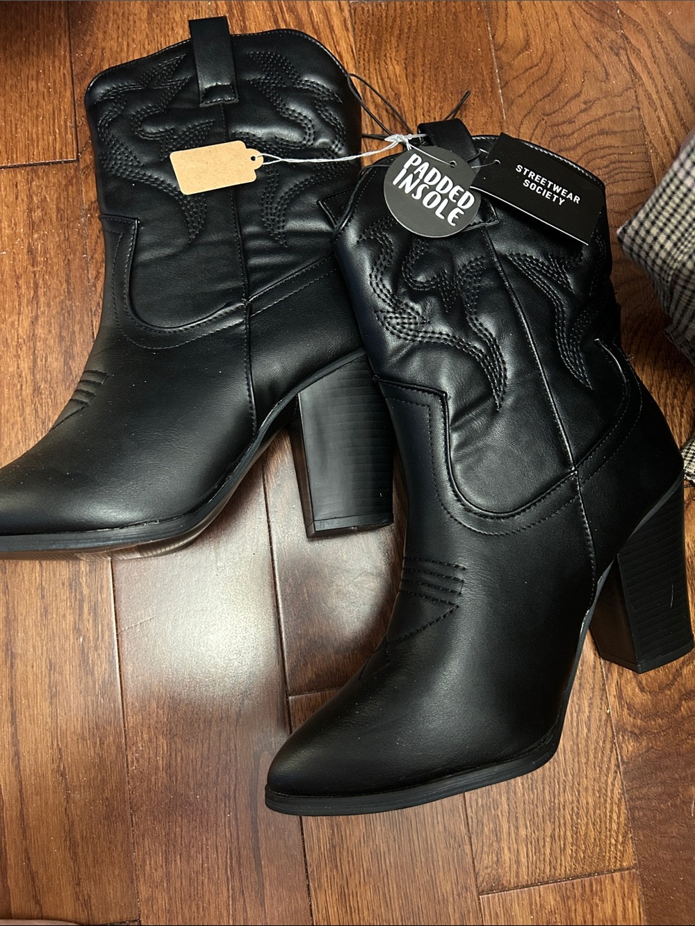 NWT Streetwear Society Black Short Cowboy Boots